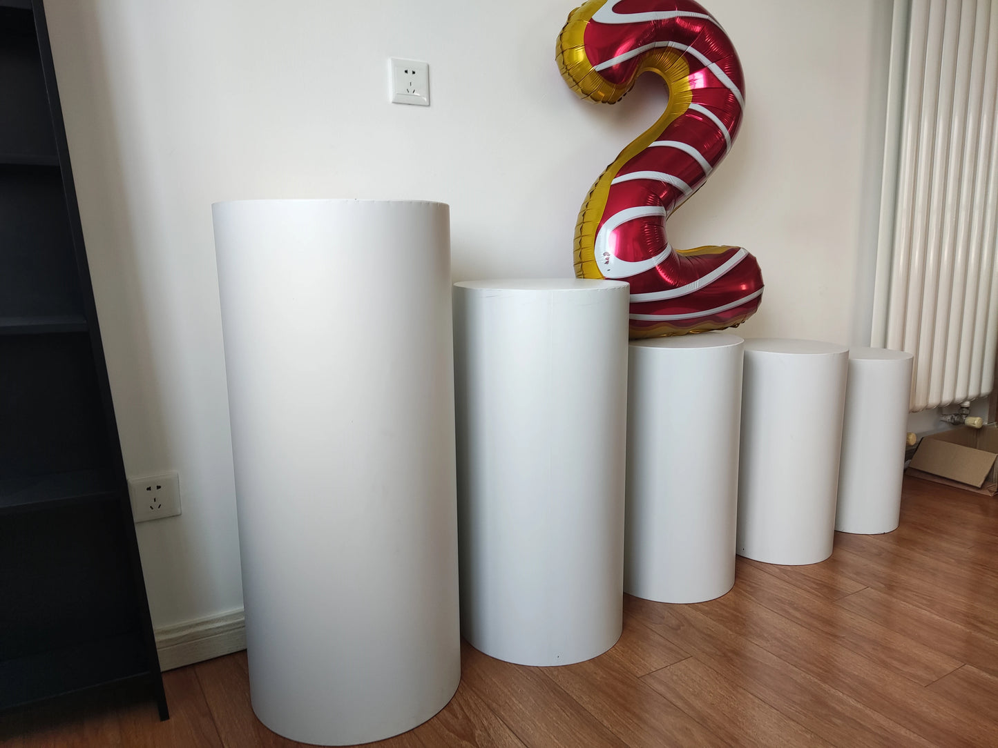 Fujian White Cylinder Cake Pedestals for Weddings Decor